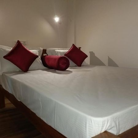 Coral Cove Beach Resort Varkala Bagian luar foto