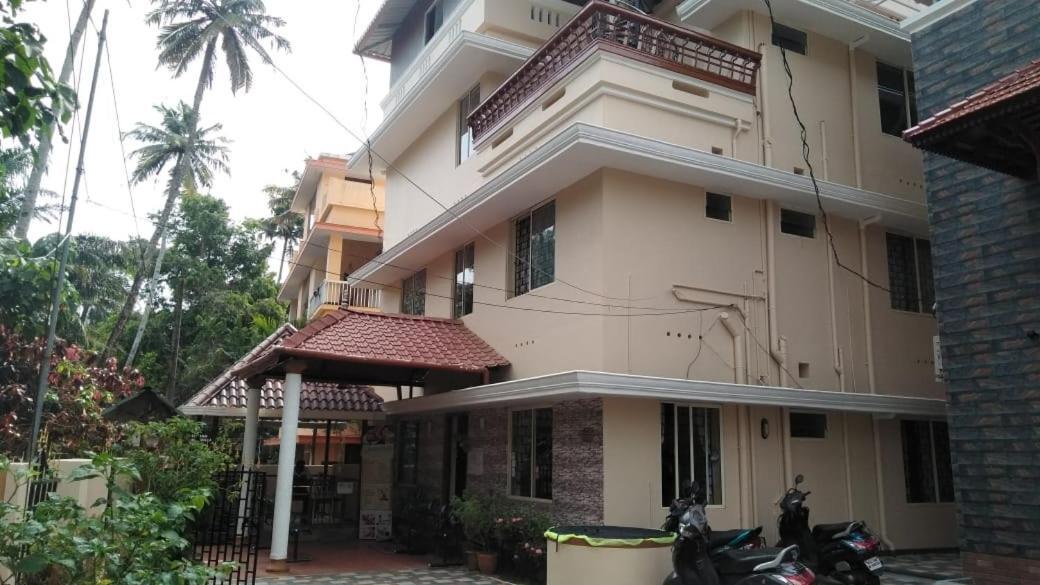 Coral Cove Beach Resort Varkala Bagian luar foto