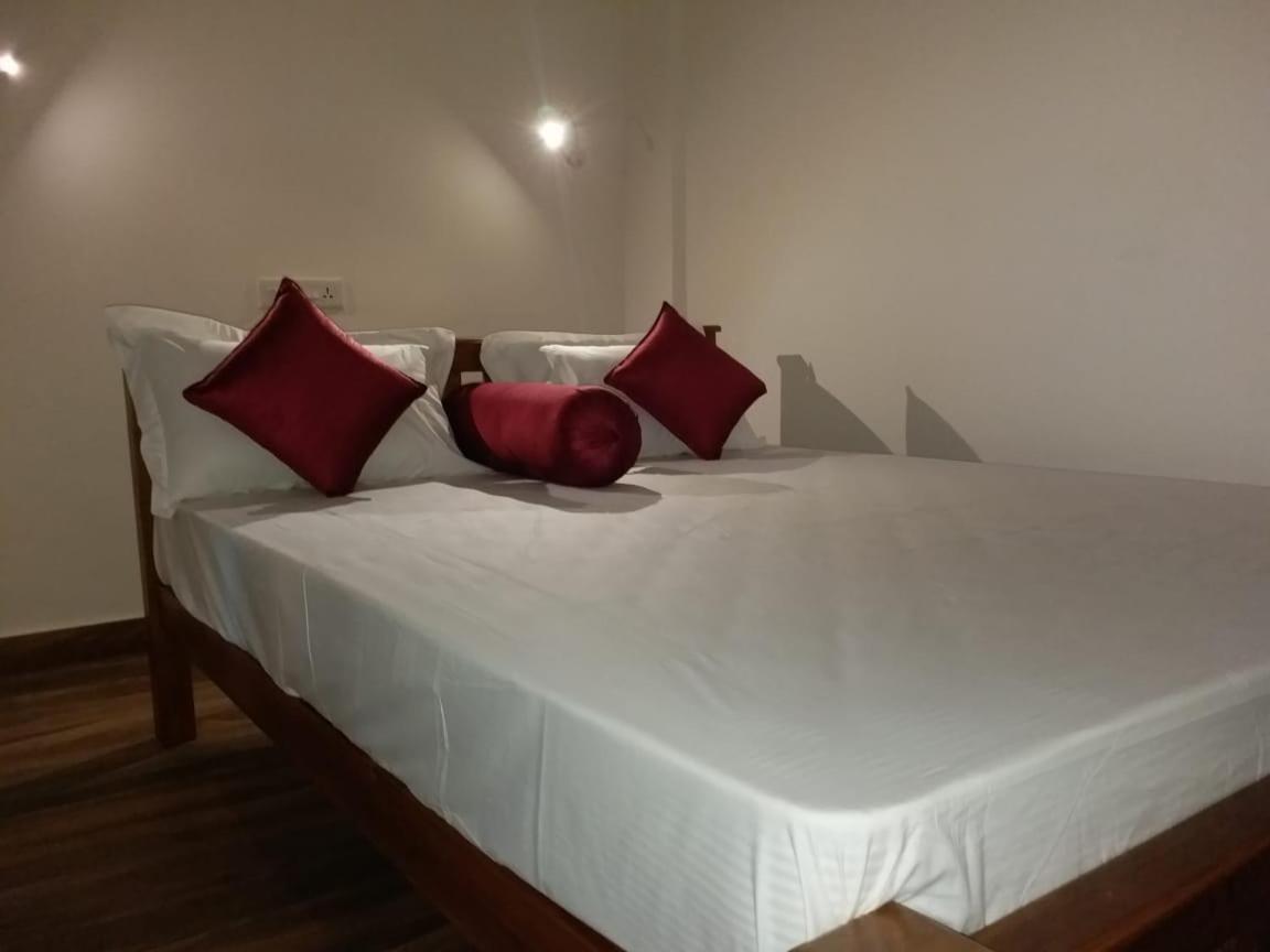 Coral Cove Beach Resort Varkala Bagian luar foto